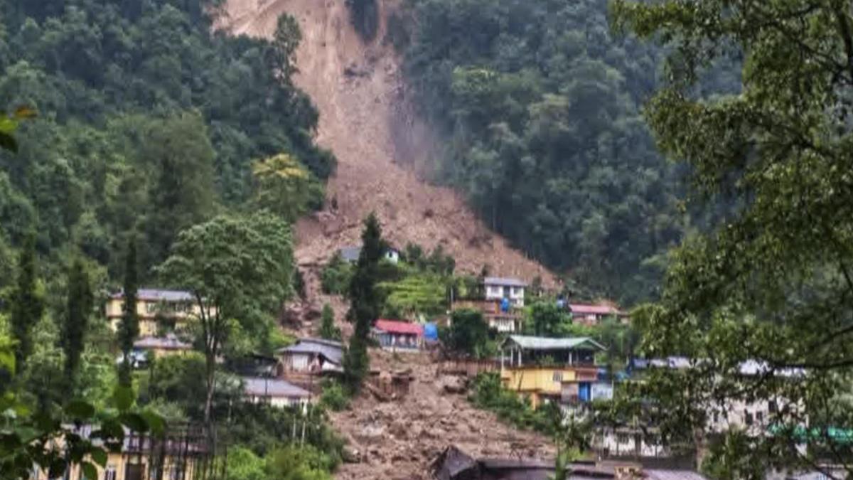 Major landslide strikes Sikkim's Rimbi, several houses damaged