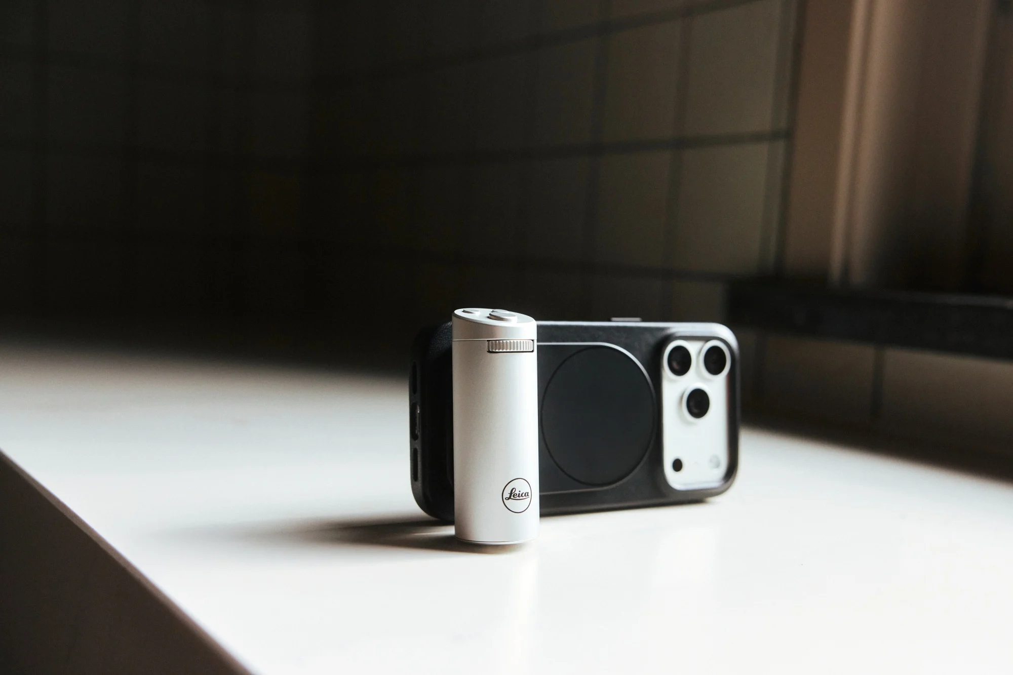 Leica Expands LUX Grip Offering With A New Silver Colourway