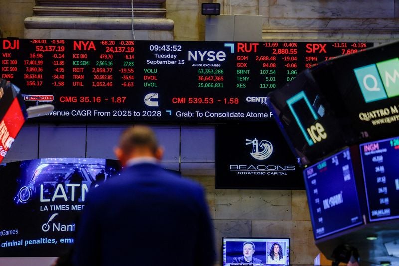 Global equity funds snap two-week outflow as AI optimism returns