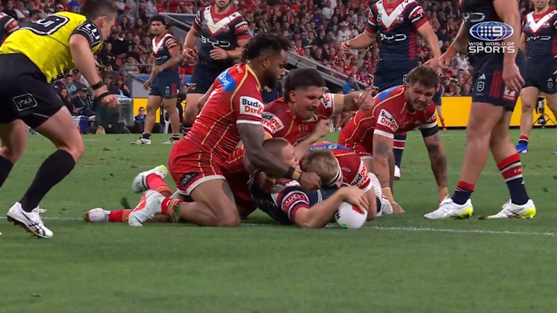 Collins crashes over as Roosters eye grand final
