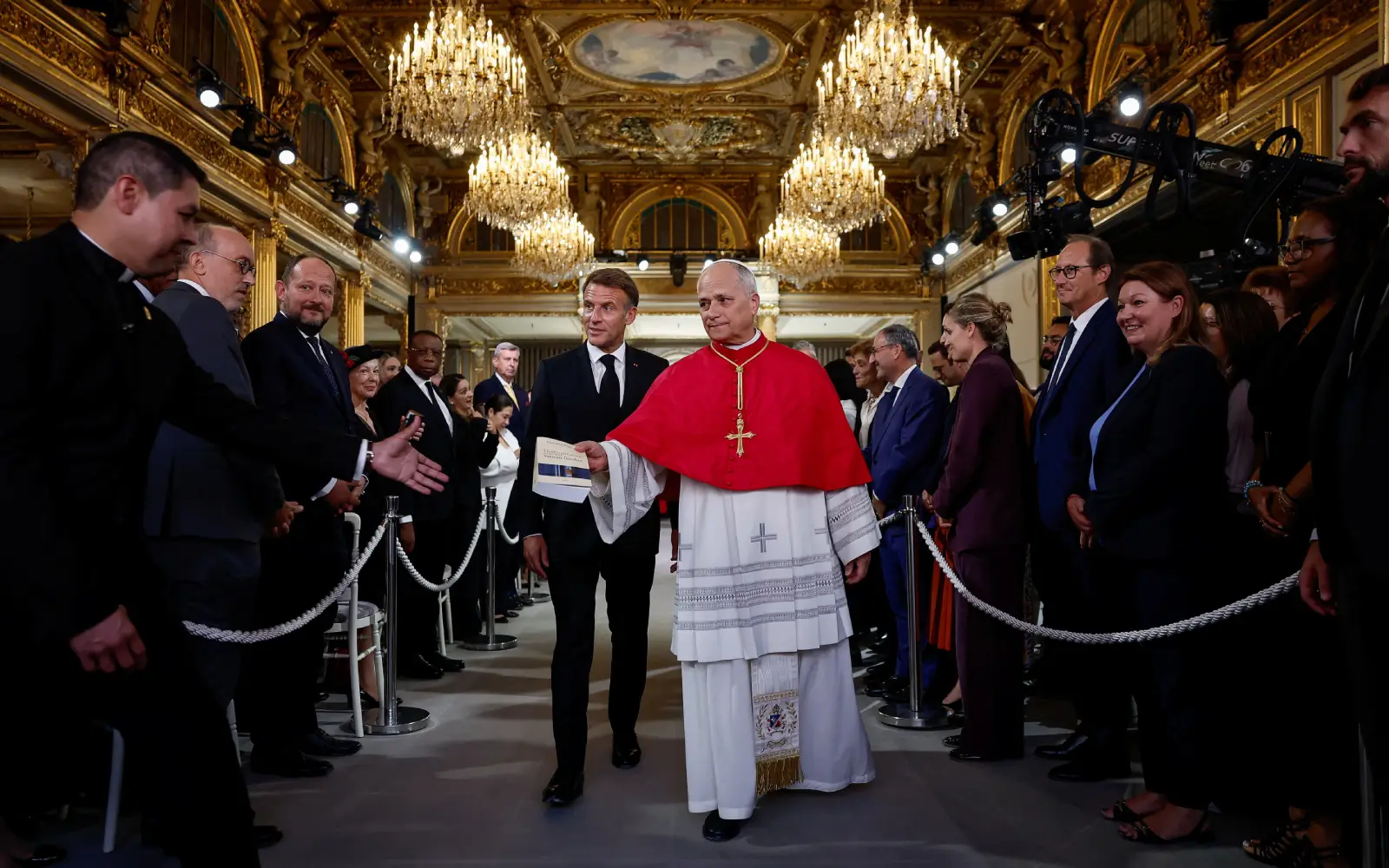 Pope warns against losing humanity in ‘paradise of machines’