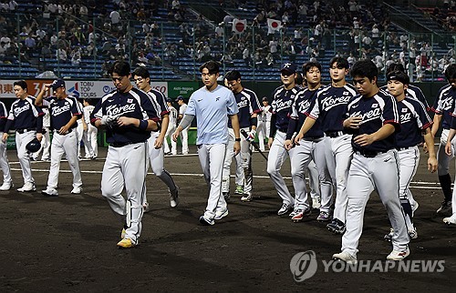 (LEAD) (Asiad) S. Korea falls to Japan for 1st loss in baseball