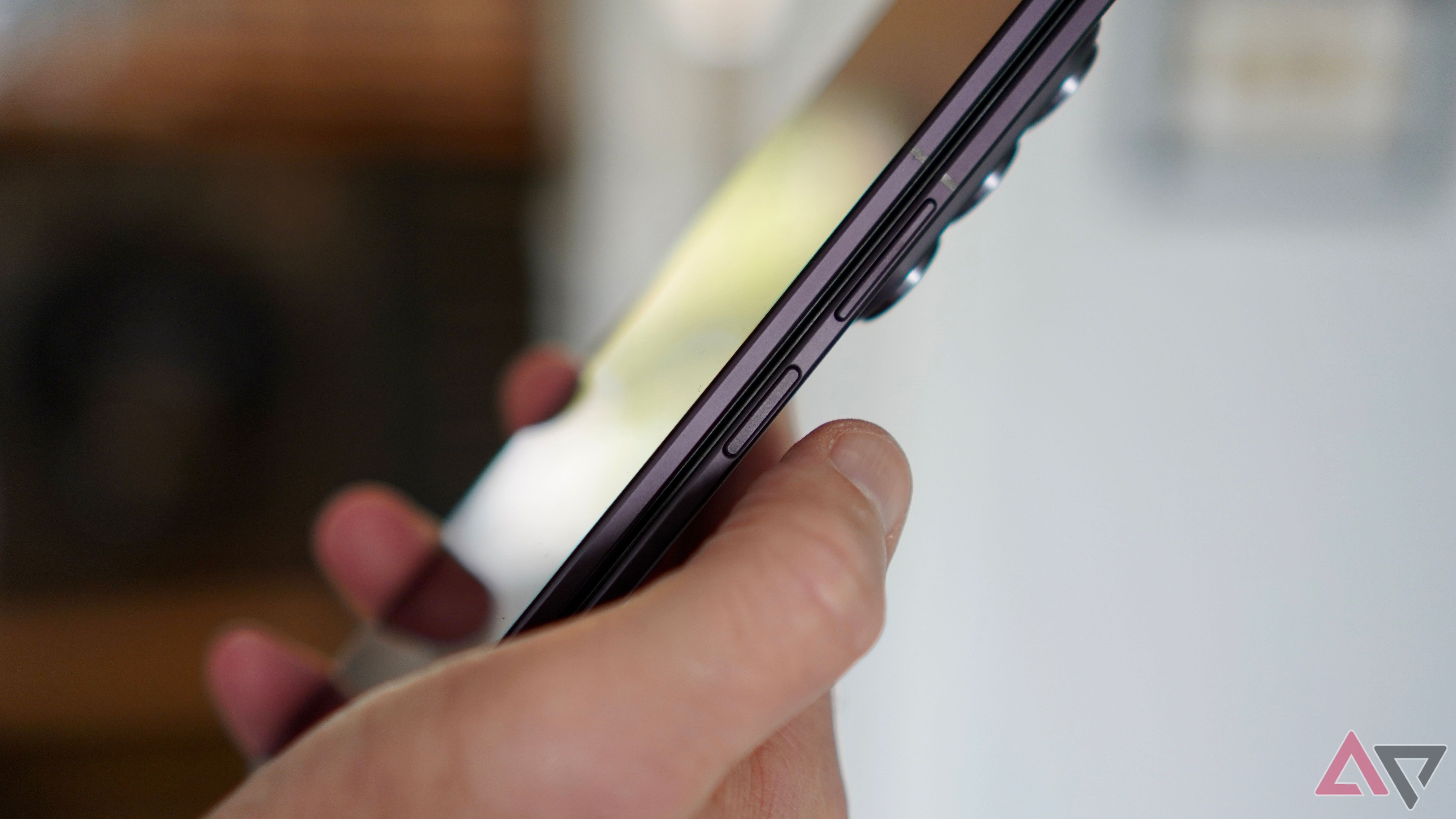 Why Samsung's side-mounted fingerprint sensor beats every under-display option I've tested