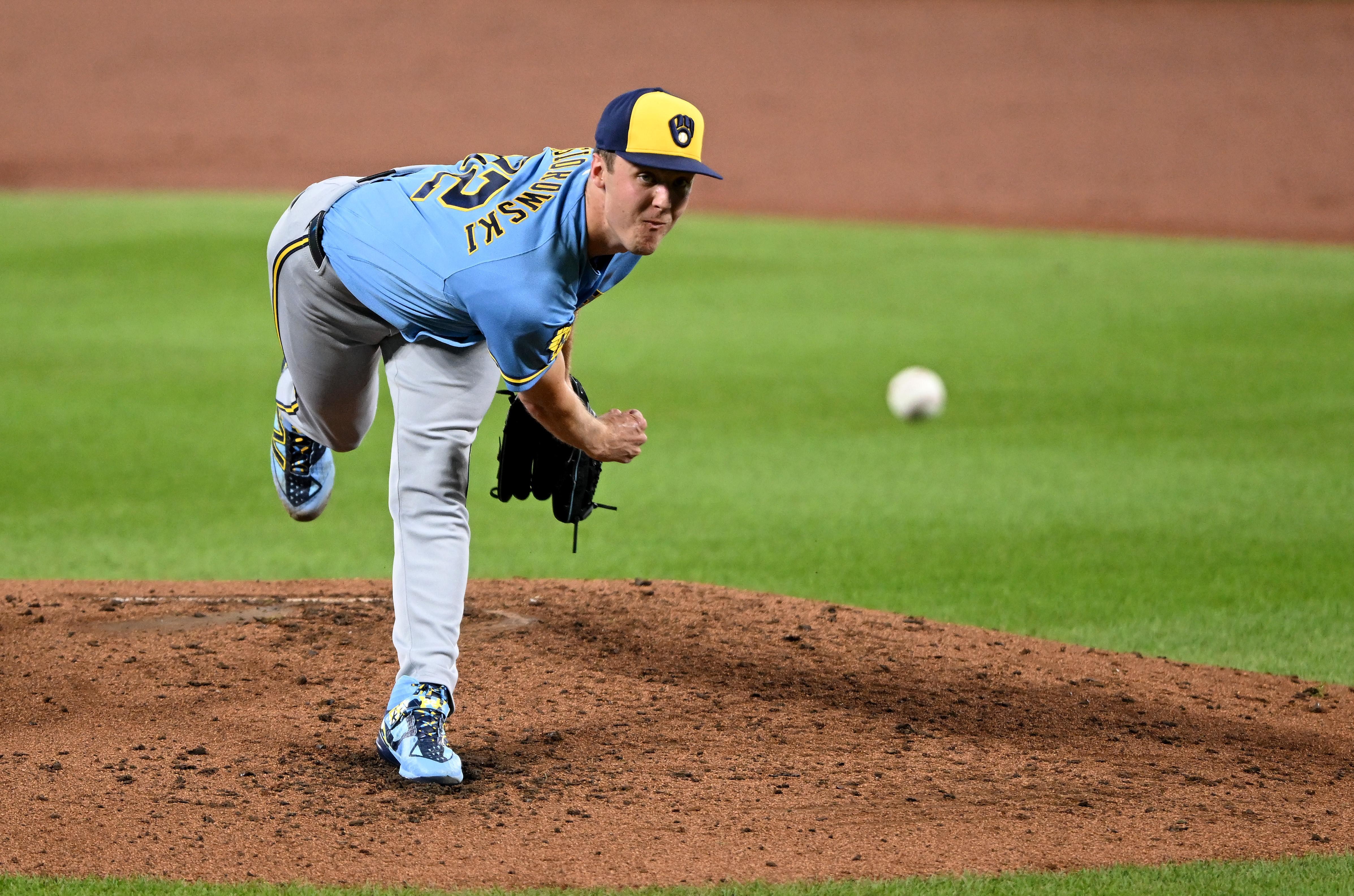 Series Preview: St. Louis Cardinals End Season vs Milwaukee Brewers