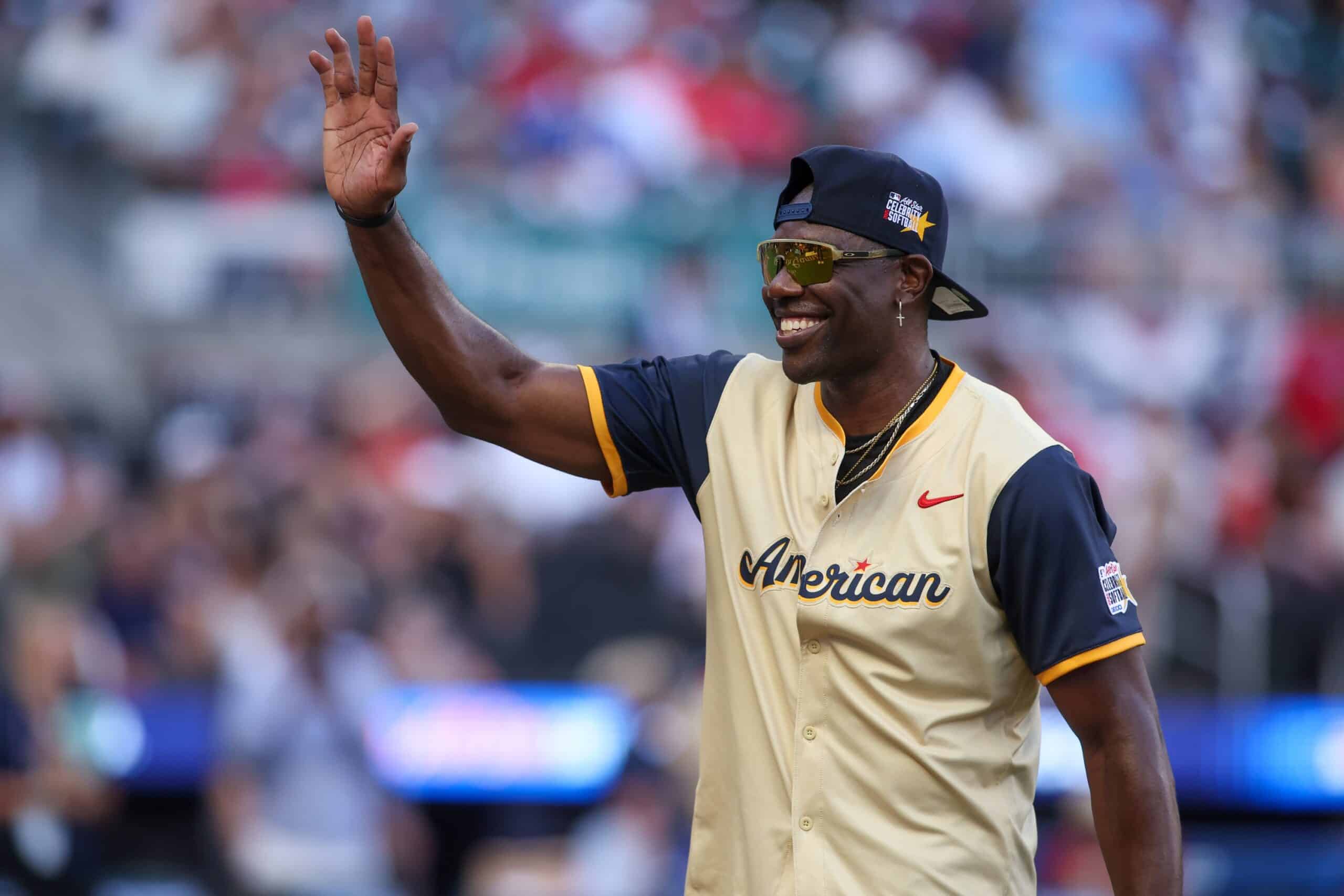 “I’m a Complete Receiver”: Terrell Owens Proclaims Himself 2nd Only to Jerry Rice While Ripping Randy Moss