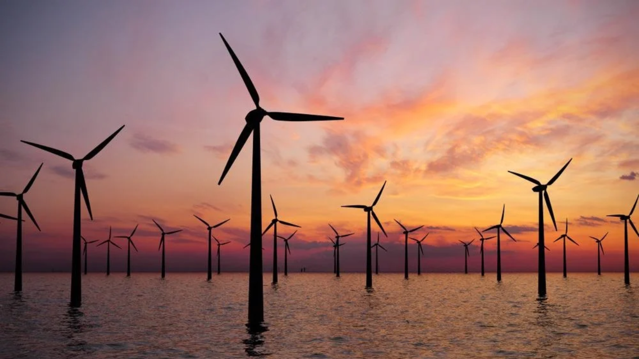 3 turbines, $35K a year: How wind power cut Iowa farmer's debt by 80%