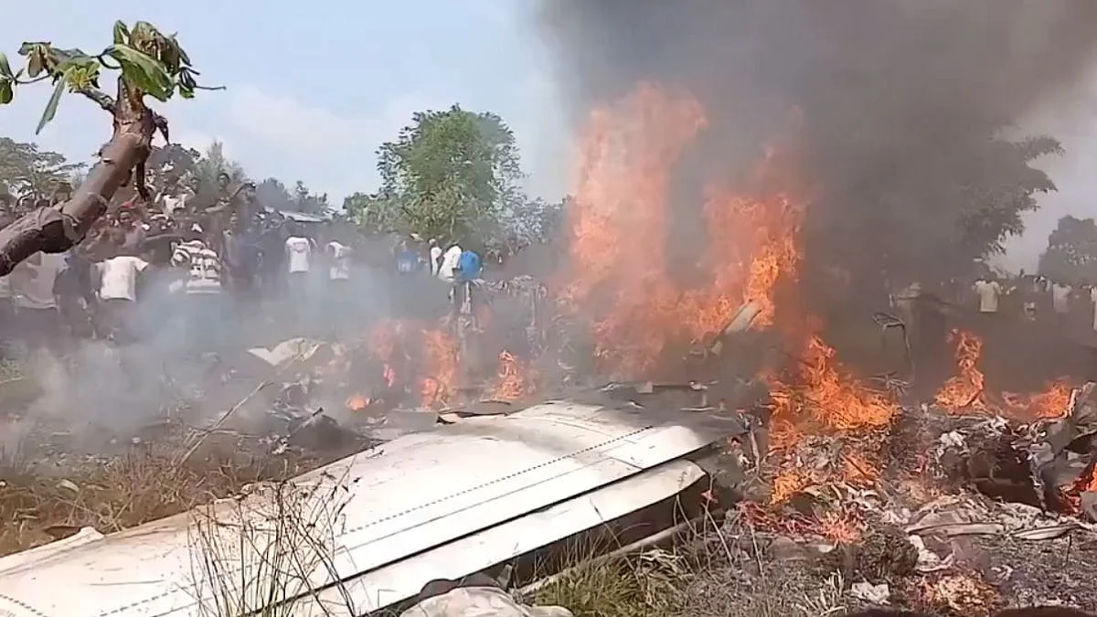 Congo Plane Crash Kills 14 Including Two Senior Military Officials On Flight From Kikwit To Kinshasa | Video