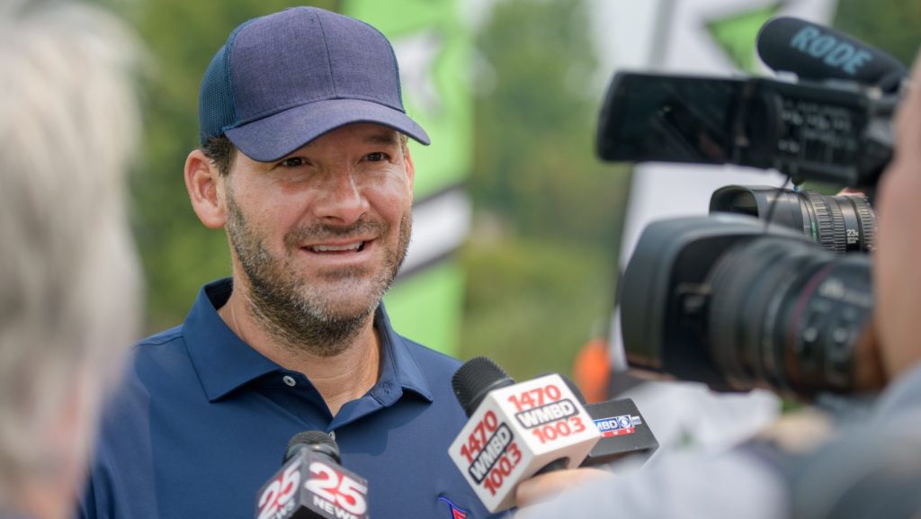 Is This the Beginning of the End for Tony Romo at CBS?