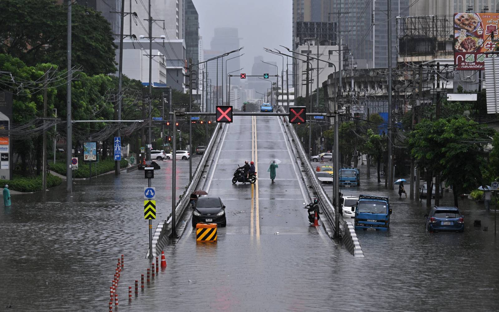 Bangkok declares flood disaster across city