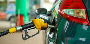 OMCs begin GH¢2 diesel price reduction following Mahama directive – COMAC