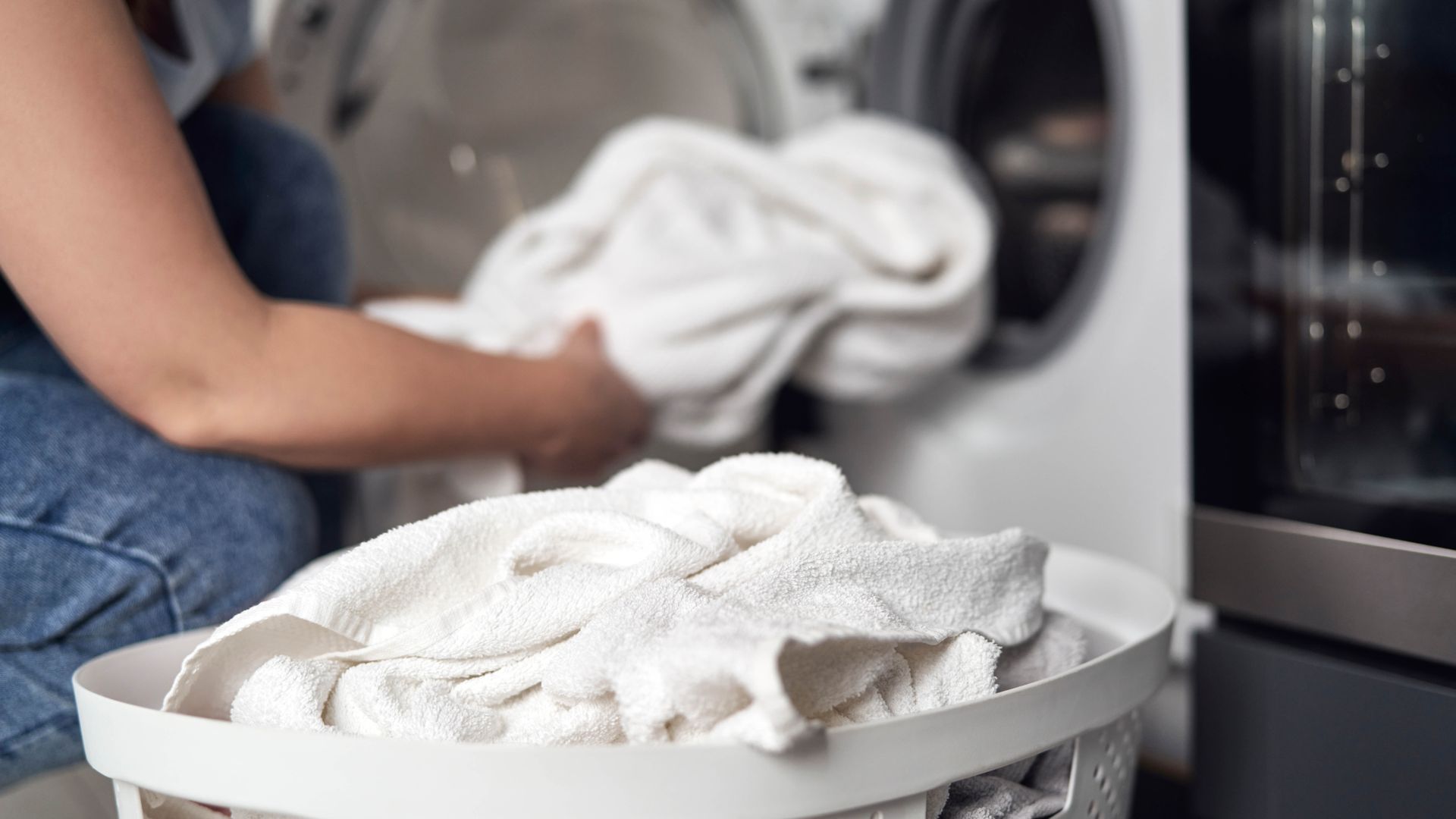 I stopped my white towels and linens from turning yellow using this simple bleach rule
