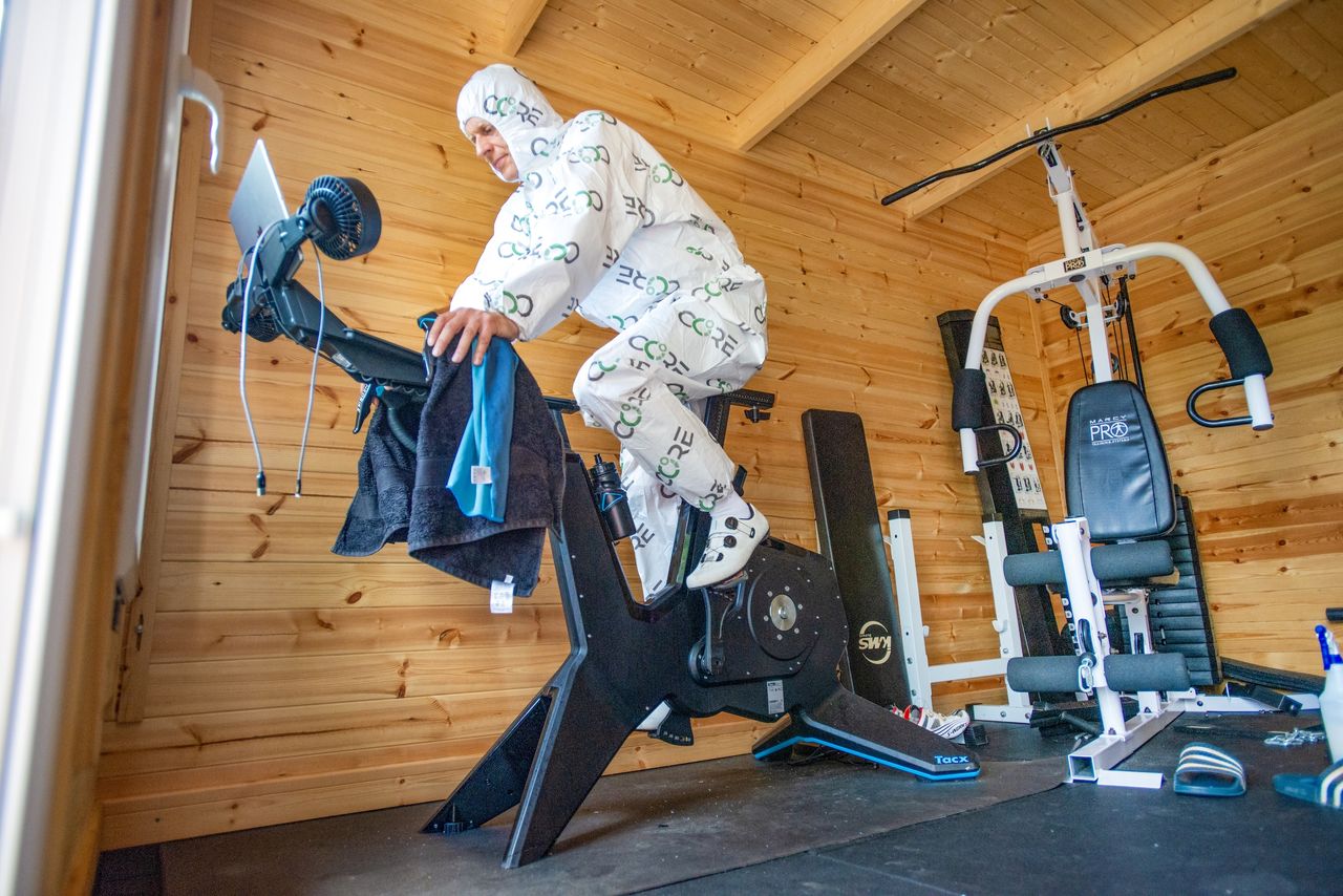 'When you heat train, you produce more blood': why sweaty sessions indoors can be as effective as altitude training