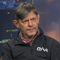Anton Aleksejev: Putin does not know the people he lives among