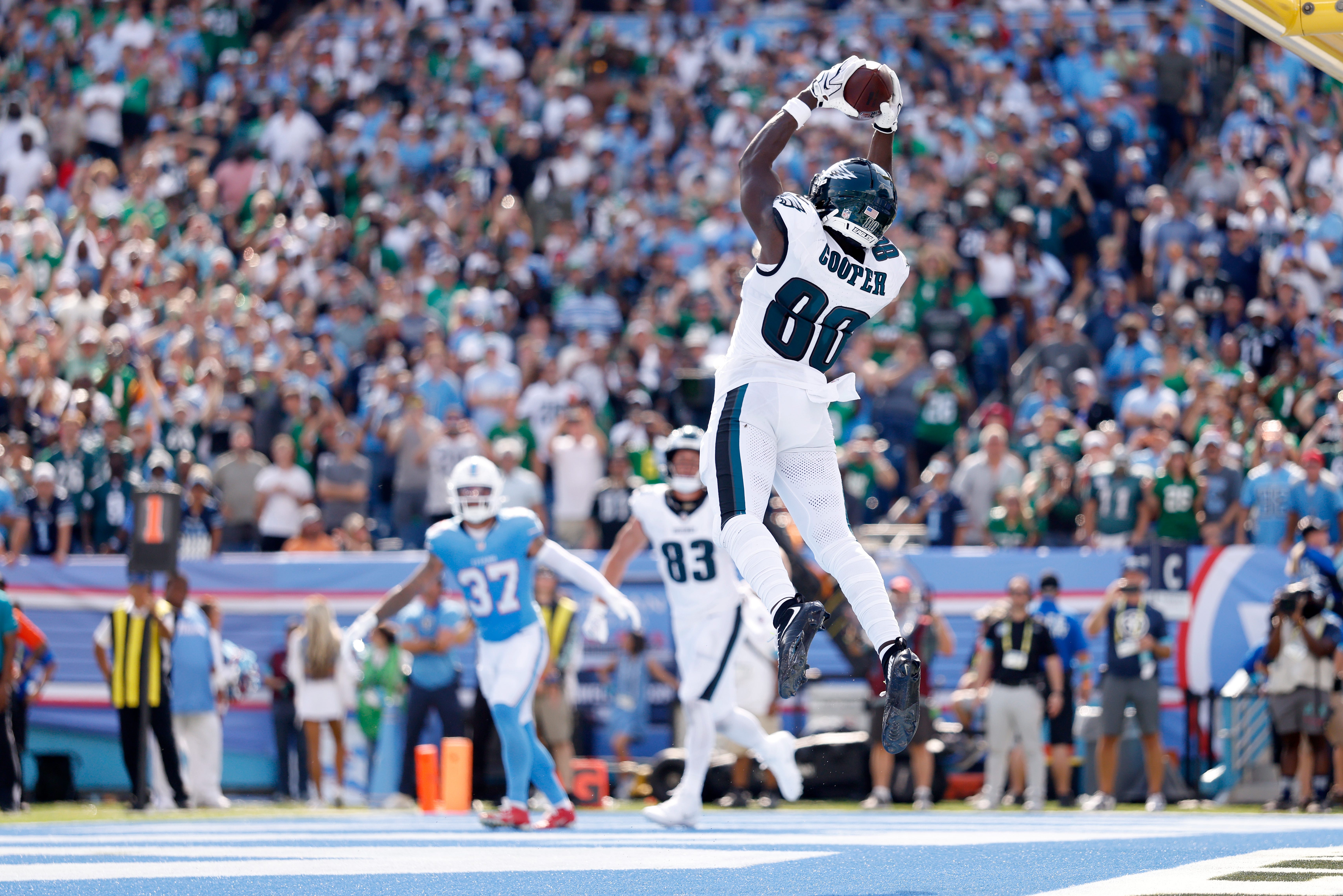 Eagles' Darius Cooper had another incredible play vs Titans, besides TD