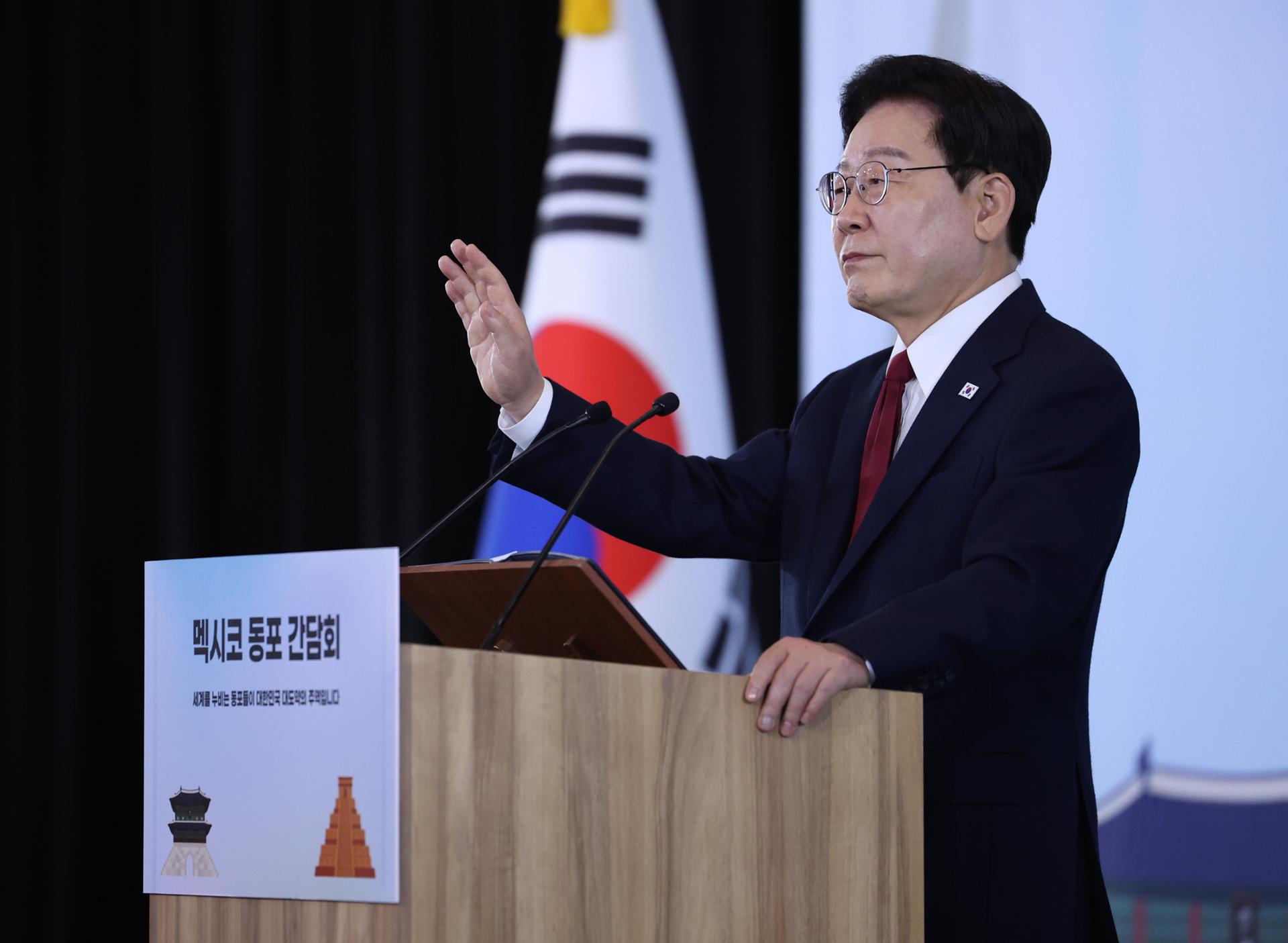 S. Korea again highlights humanitarian handling of NK POWs