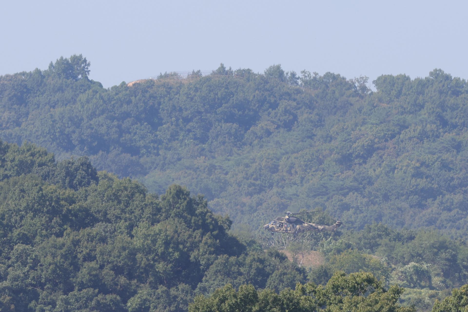 S. Korean military, UN Command conduct joint survey on DMZ blast site ahead of probe: JCS