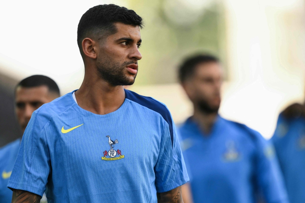 Tottenham sell World Cup-winning centre-back Romero to Atletico