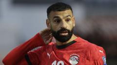 Salah out of Egypt game because of artificial turf