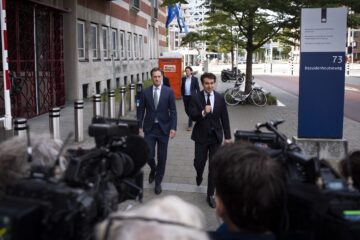 Opposition parties Pro and Volt team up to force budget deal