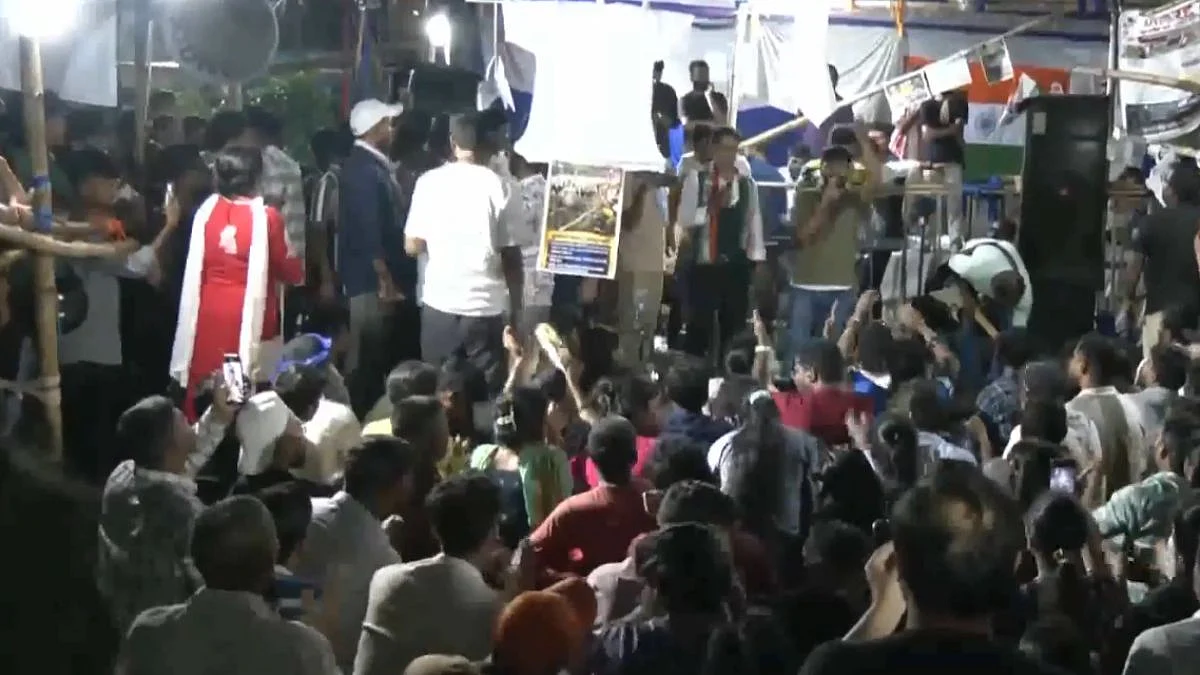 'Freedom From Corruption, Injustice': Jharkhand Job Aspirants Hold Tiranga Yatra On 80th I-Day Over Exam Irregularities | Video